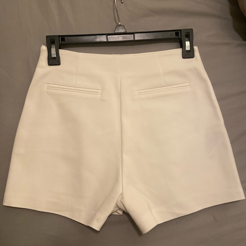White Wrap Skort With Zipper On Side. - image 2